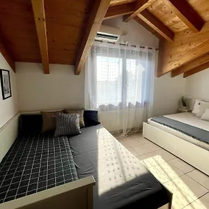  Appartamento Mansarda Antica Milano Italia